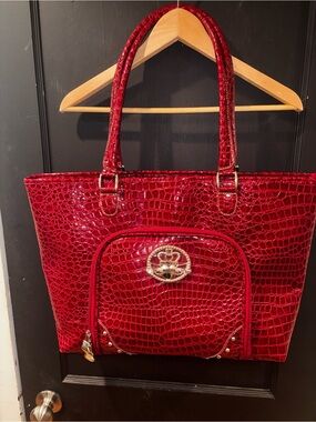 SALE!  Kathy Van Zeeland Red Croc Embossed XL Tote Bag Crown Logo Gold Hardware
